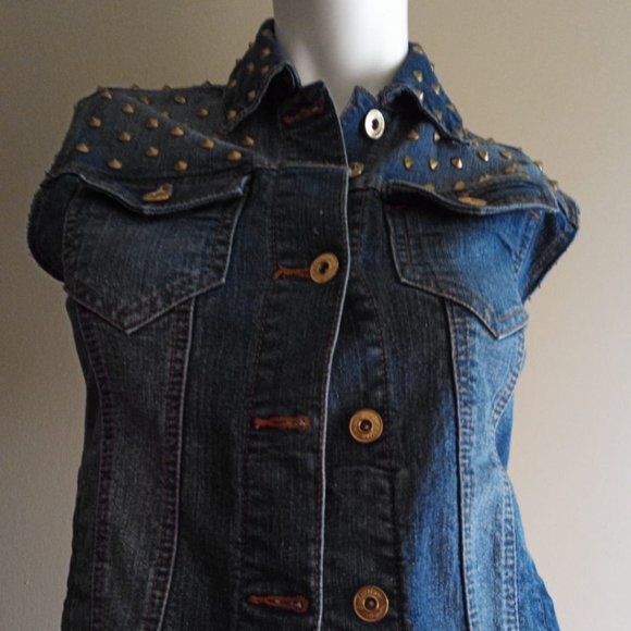 Jacket - Picture 1 of 2